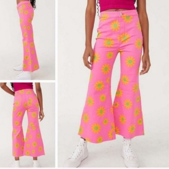 Free People Denim - NWT Free People Youthquake Cropped Flare
Jeans size (multiple sizes)